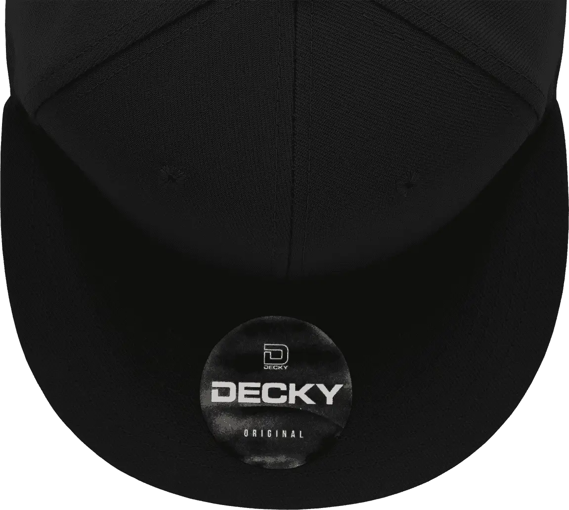 Decky RP1 Retro Fitted Cap - Black