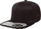 Flexfit 110 Flat Bill Snapback Cap Black Black / 6 7/8’’ 7 1/2’’