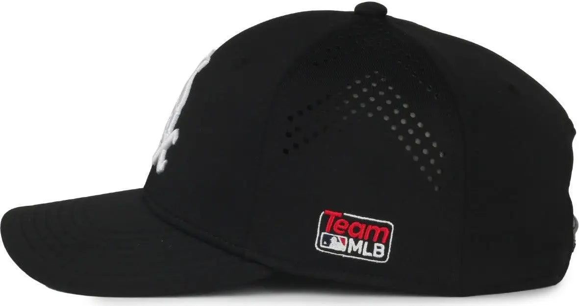 OC Sports MLB-650 Performance Snapback Baseball Cap - Chicago White Sox - Black / One Size Fits Most
